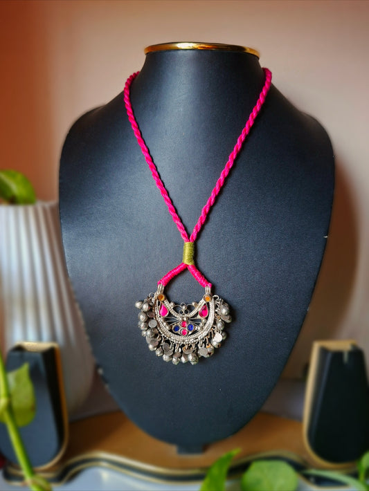 Nazaakat Afghan Chandbali Pendant