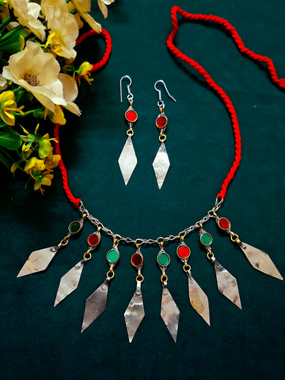 Afghan Neckpiece with Matching Earrings (red & green)