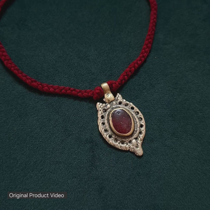 Surkh Zarra Choker