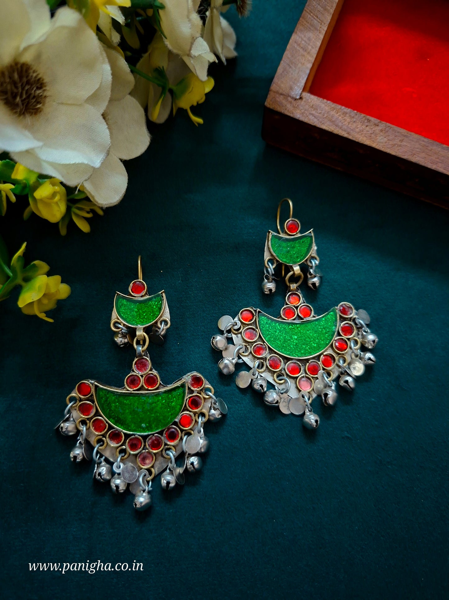 Raqs-e-Chand Earrings – Surkh & Sabz