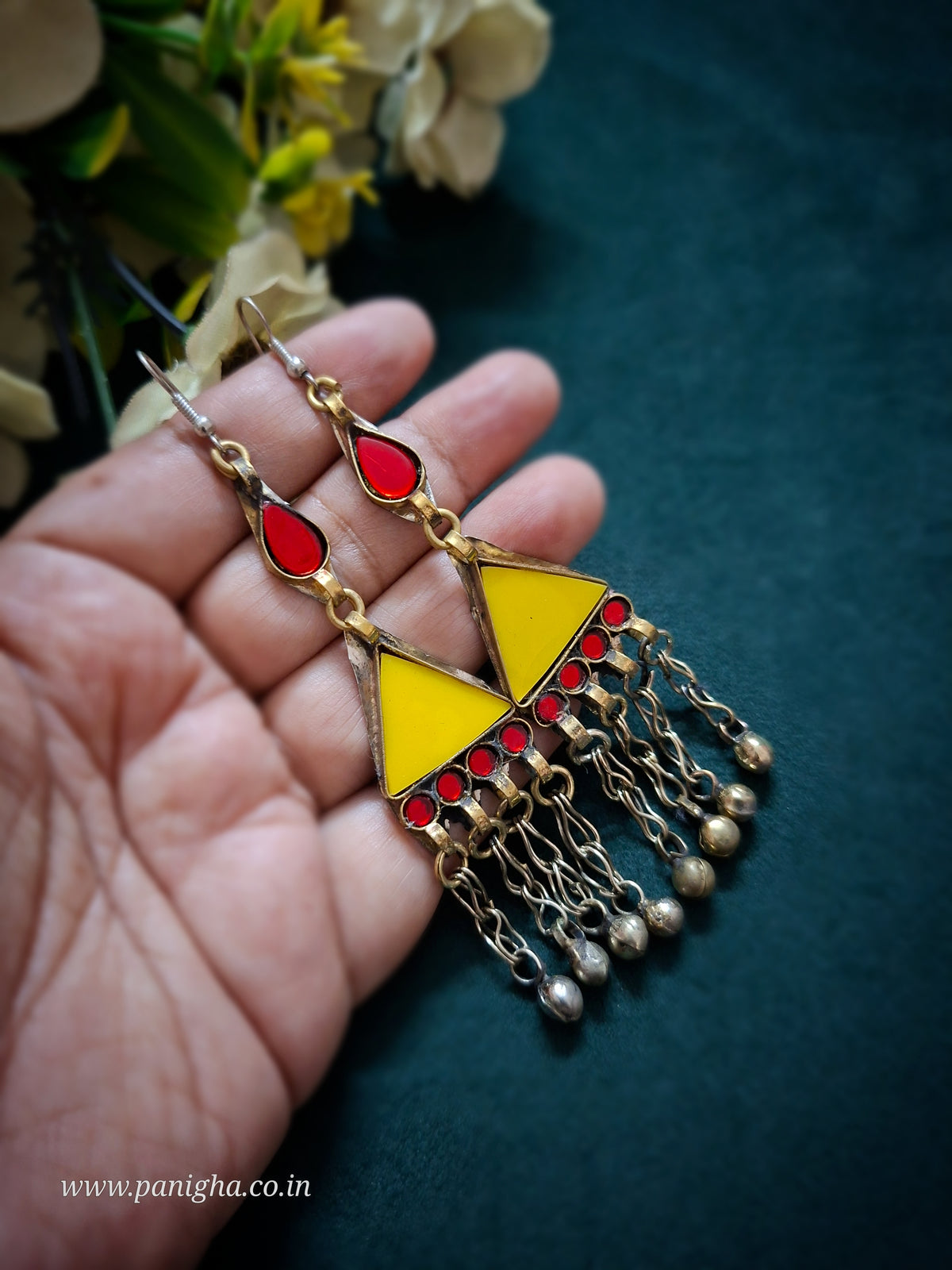 Trikon Boond Afghan Earrings (Yellow & Red)