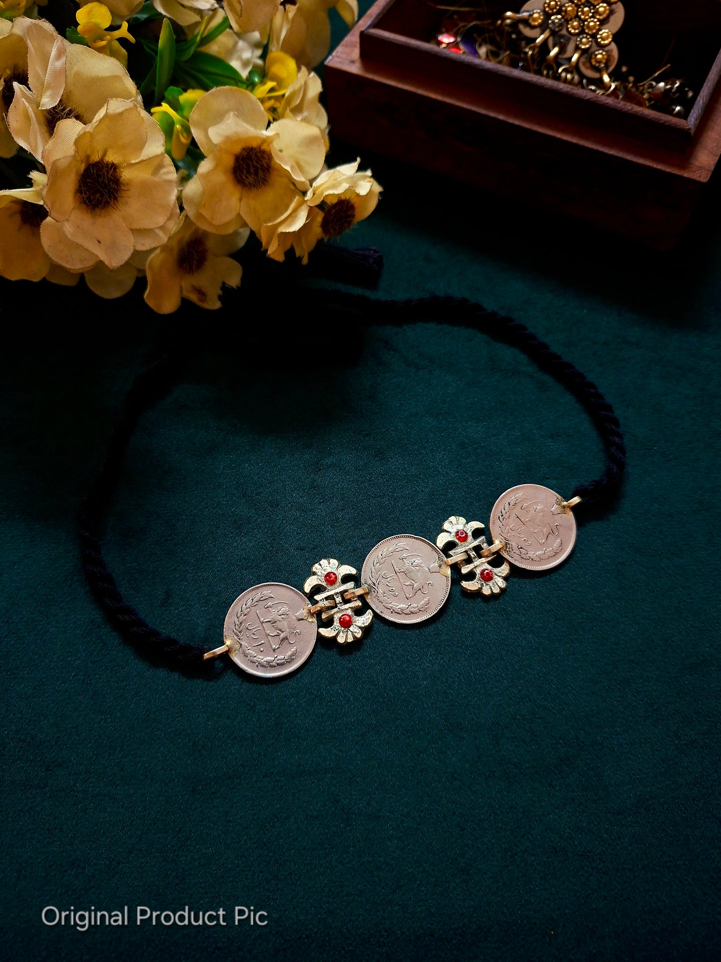 Sikka Trinity Choker