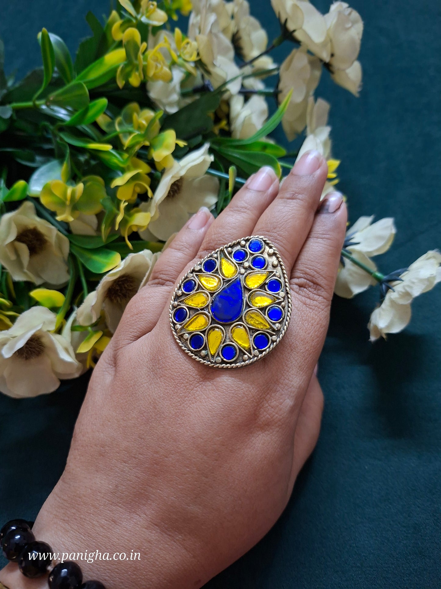 Neela Pila Afghan Statement Ring