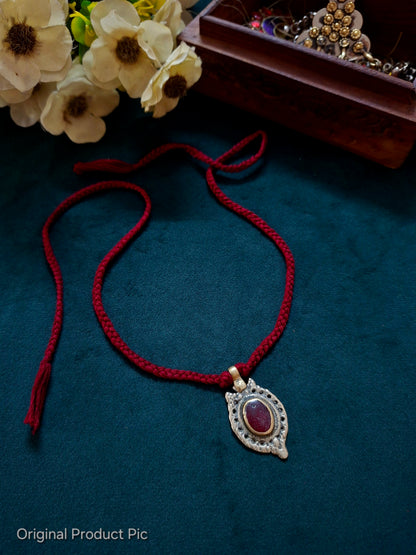 Surkh Zarra Choker